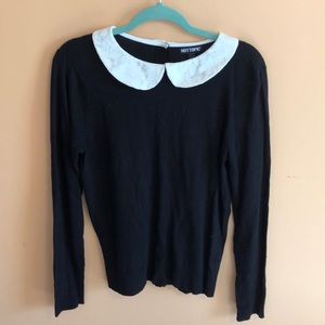 Black white collar sweater
